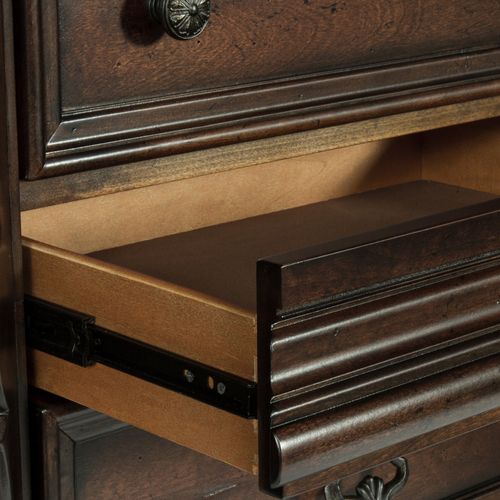 Harbo Chest