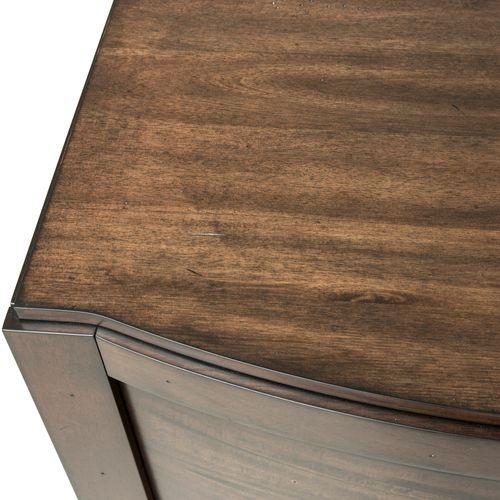 Evlon Dresser