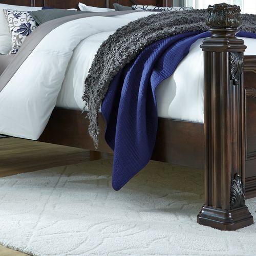 Menissa Bed