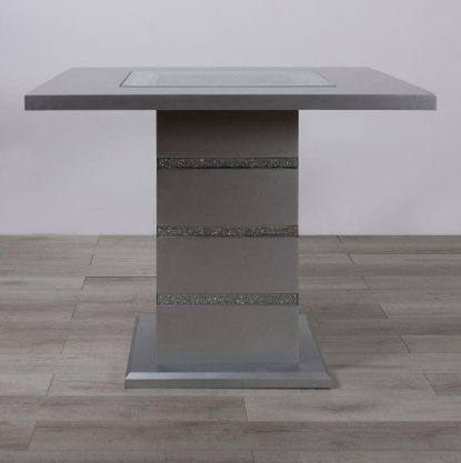 Vidallia Collection
