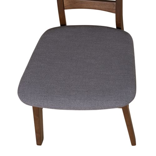 Savy Panel Chair