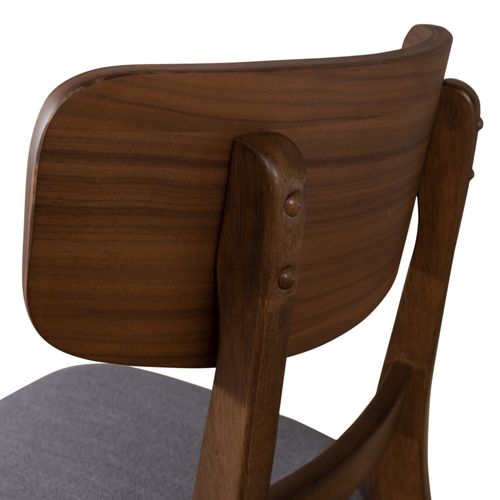 Savy Panel Chair